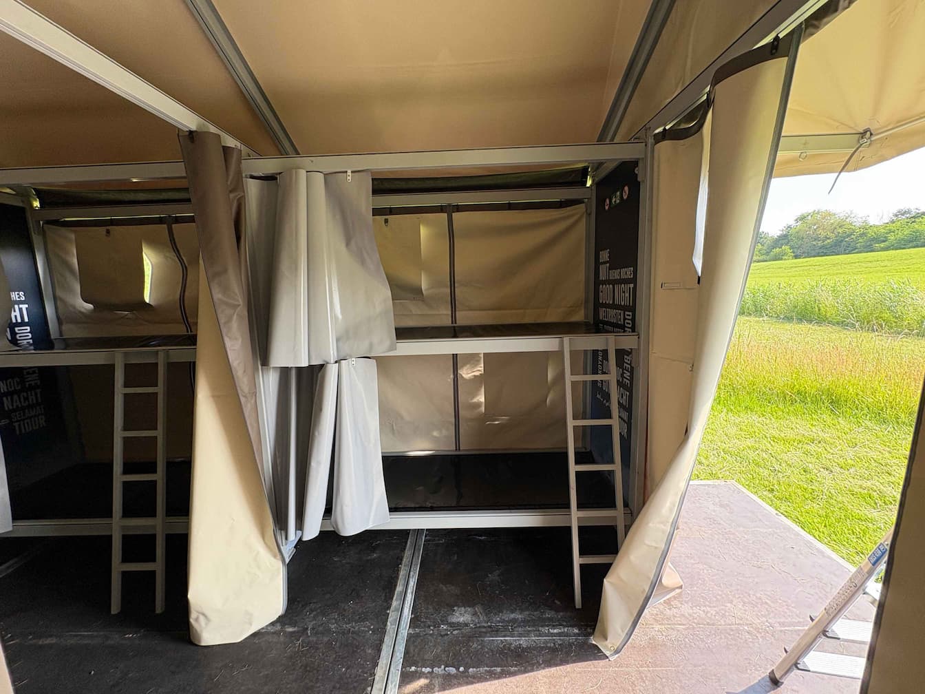 Bed-Stay Hostel-project 